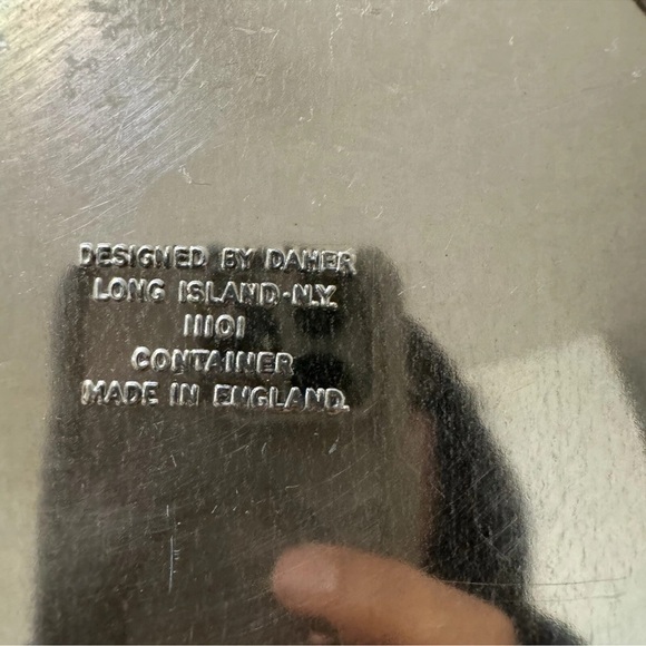 Daher Long Island NY Tin Container Floral Design Made In England With Lid - Picture 5 of 7